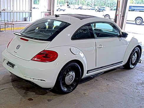 Used 2013 Volkswagen Beetle Turbo FWD image 5