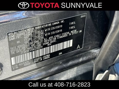 Used 2022 Toyota RAV4 XLE Premium AWD/4WD image 31