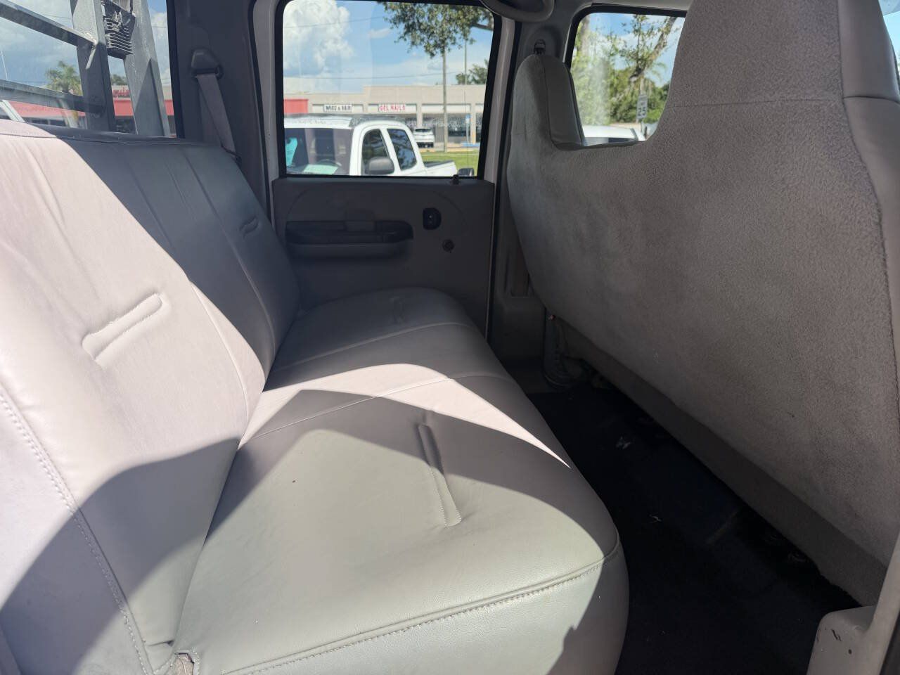 Used 2006 Ford F350 XL AWD/4WD image 14