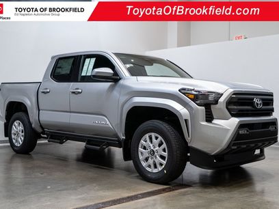 New 2025 Toyota Tacoma SR5