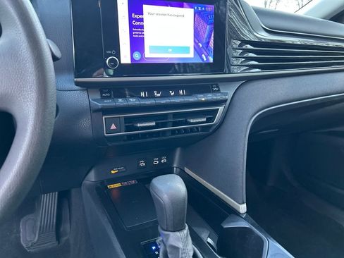 Certified 2025 Toyota Camry LE image 11