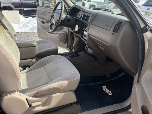 Used 2004 Toyota Tacoma 4x4 Xtracab image 23