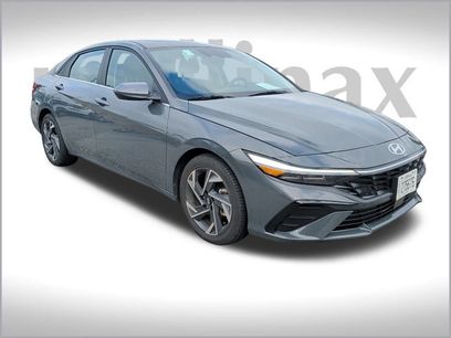 Used 2025 Hyundai Elantra SEL