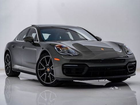 Certified 2023 Porsche Panamera 4 Platinum Edition AWD/4WD image 8