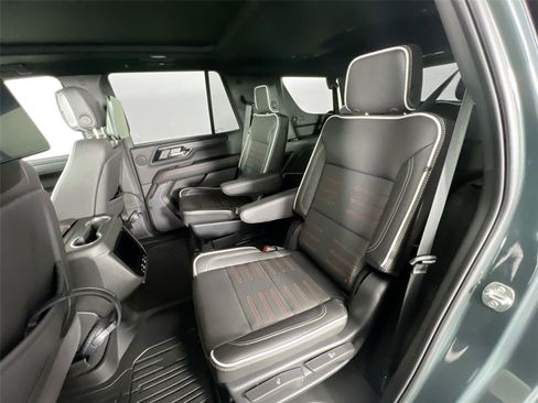 Used 2025 GMC Yukon AT4 Ultimate AWD/4WD image 26