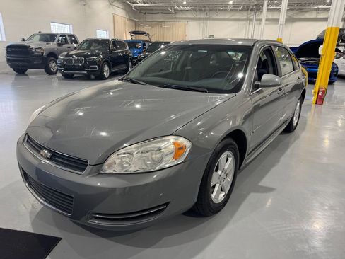 Used 2009 Chevrolet Impala LT image 3