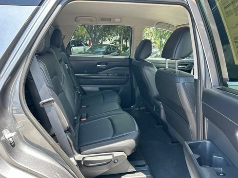 Certified 2024 Nissan Pathfinder SL AWD/4WD image 48