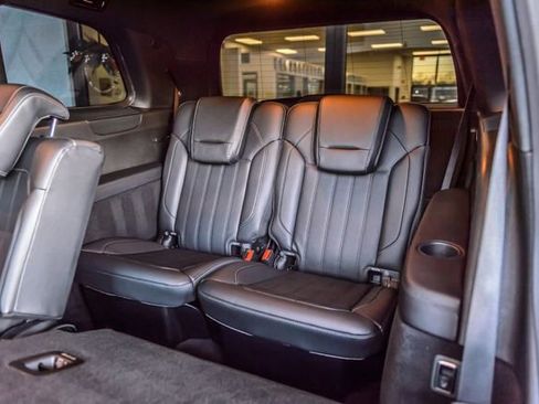 Used 2018 Mercedes-Benz GLS 450 4MATIC w/ Premium Package image 38