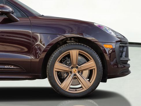 Used 2023 Porsche Macan GTS w/ Sport Chrono Package image 64