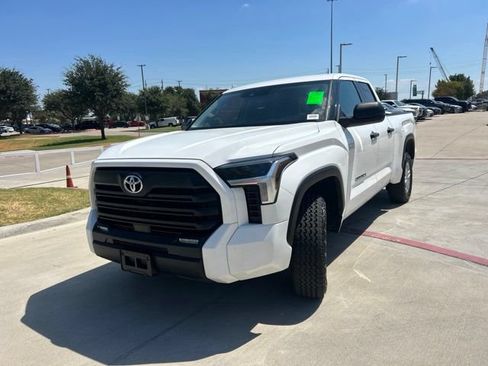 Used 2022 Toyota Tundra SR5 AWD/4WD image 7
