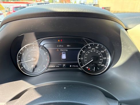 Used 2023 INFINITI QX80 Luxe w/ Cargo Package image 39