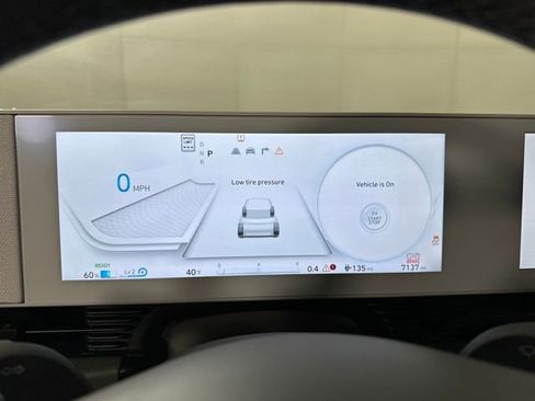 Used 2024 Hyundai Ioniq 5 Limited image 17