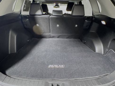 Used 2023 Toyota RAV4 XLE Premium image 34