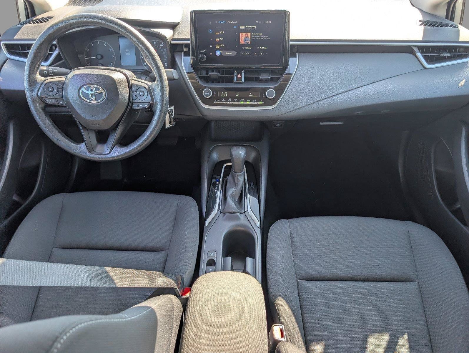 Used 2025 Toyota Corolla LE FWD image 32