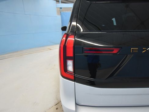 New 2026 Ford Expedition Tremor image 31