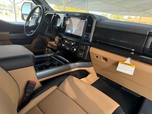 New 2026 Ford F250 Lariat w/ Chrome Package image 12