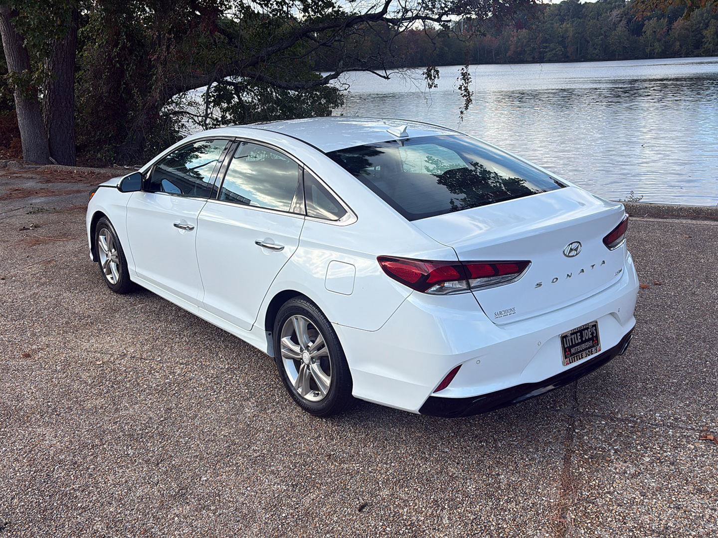 Used 2018 Hyundai Sonata Limited w/ Limited Ultimate Package 03 FWD image 9