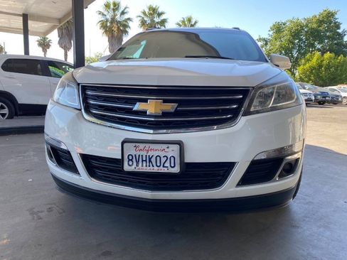 Used 2017 Chevrolet Traverse LT FWD image 26