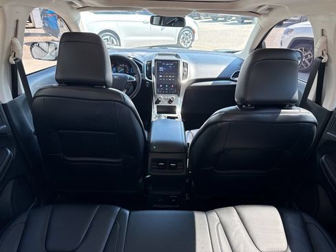 Used 2022 Ford Edge Titanium AWD/4WD image 21