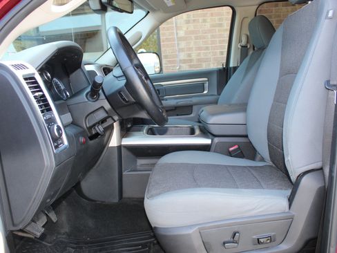 Used 2017 RAM 2500 Big Horn image 13