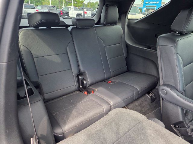 Used 2026 Chevrolet Traverse LT FWD image 43