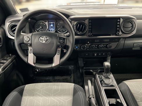 Used 2023 Toyota Tacoma TRD Sport image 18