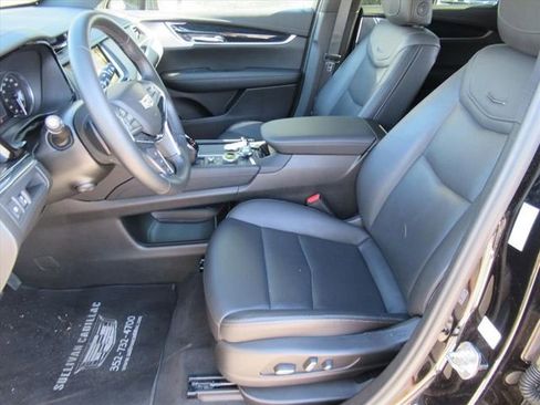 Certified 2025 Cadillac XT5 Premium Luxury image 18