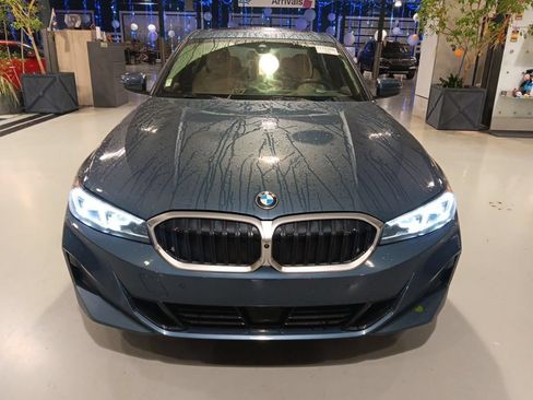 Used 2025 BMW 330i xDrive Sedan w/ Premium Package AWD/4WD image 11
