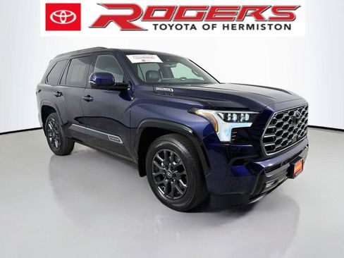 Certified 2025 Toyota Sequoia Platinum AWD/4WD image 1