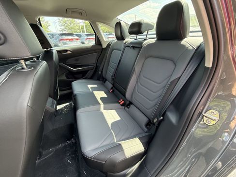 New 2025 Volkswagen Jetta SEL image 25