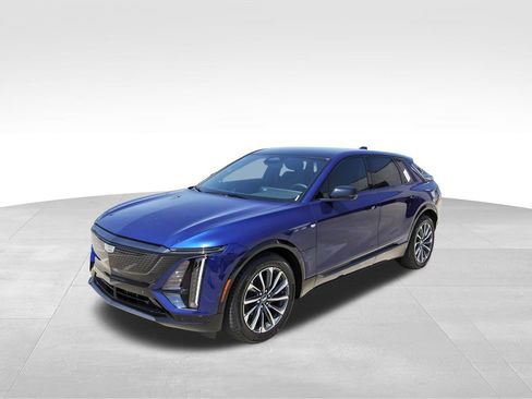 New 2026 Cadillac Lyriq Sport image 2