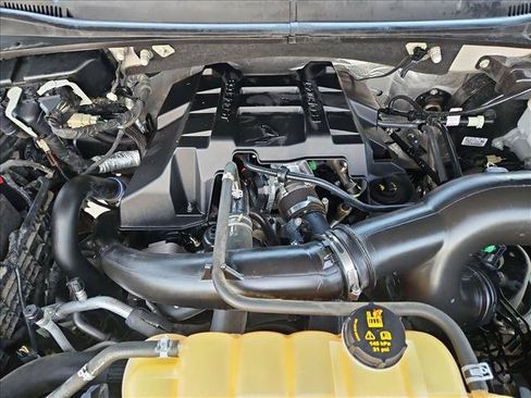Used 2018 Ford F150 Lariat AWD/4WD image 24