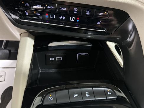 Used 2023 Buick Envision Preferred FWD image 16