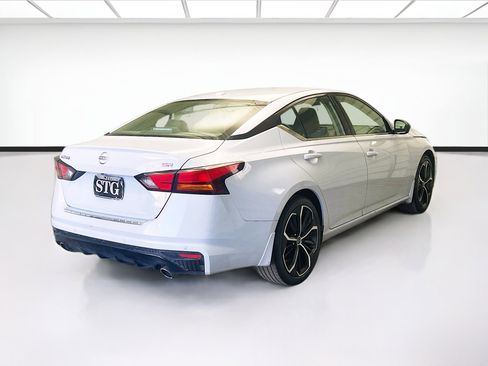 Used 2023 Nissan Altima 2.5 SR image 4