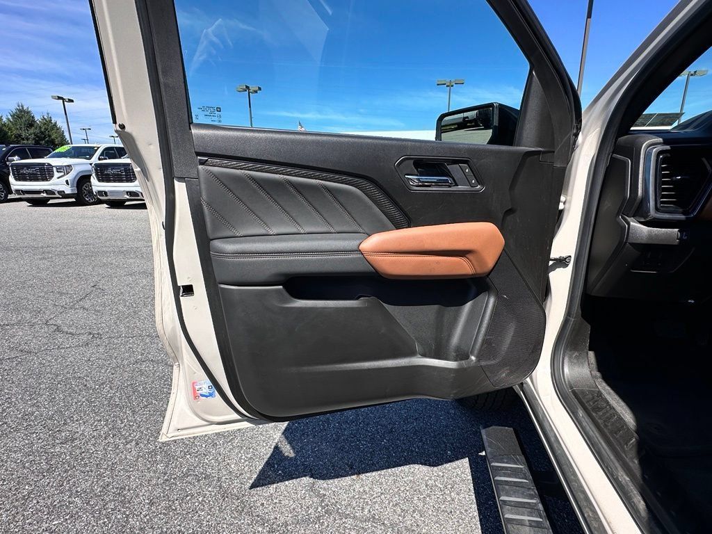 Certified 2026 GMC Canyon AT4 AWD/4WD image 23