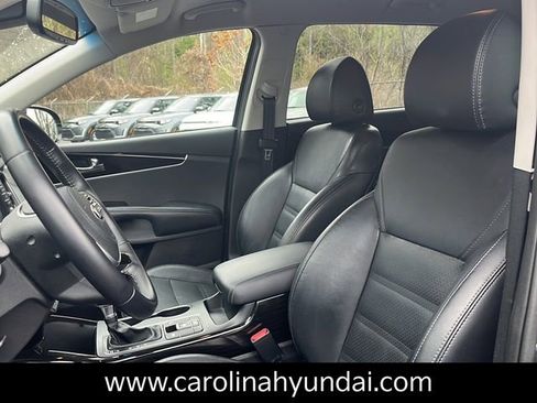 Used 2019 Kia Sorento EX image 15