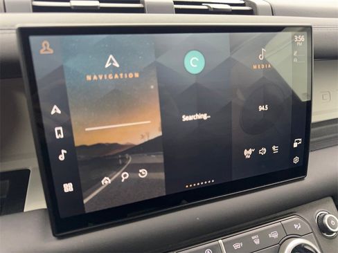 Used 2025 Land Rover Defender 110 S image 60