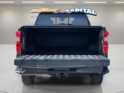 Used 2024 Chevrolet Silverado 1500 ZR2 w/ Technology Package image 33