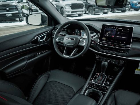 New 2026 Jeep Compass Trailhawk image 15