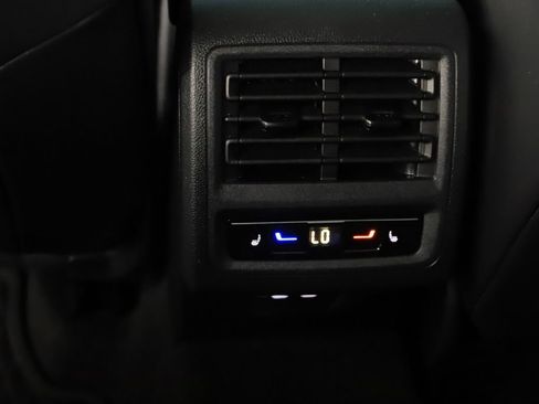 Used 2024 Volkswagen Golf R AWD/4WD image 22