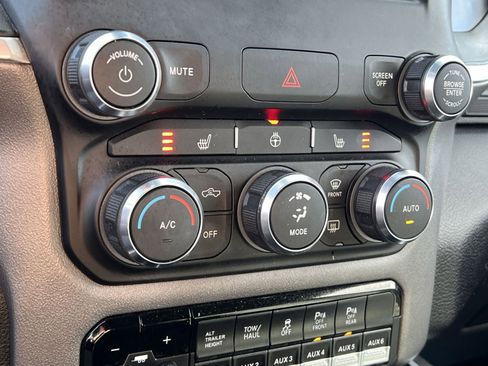 Used 2022 RAM 2500 Big Horn w/ Level C Equiment Group image 20