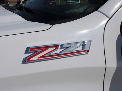 Used 2022 Chevrolet Silverado 1500 LTZ image 10