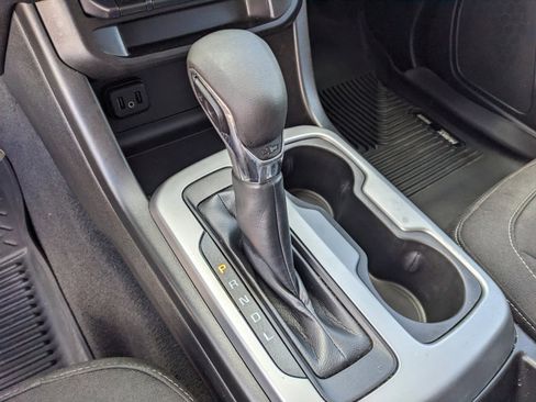 Used 2022 Chevrolet Colorado LT w/ LT Convenience Package RWD image 24