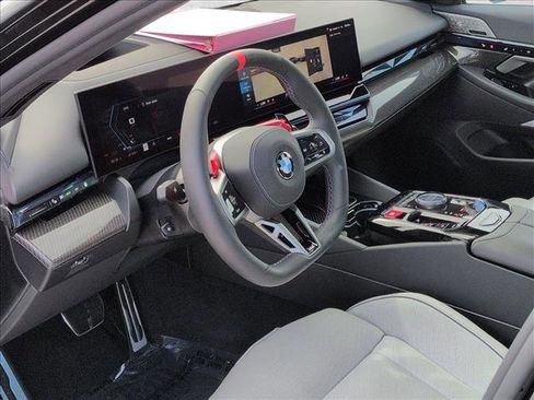 Certified 2026 BMW M5 AWD/4WD image 10