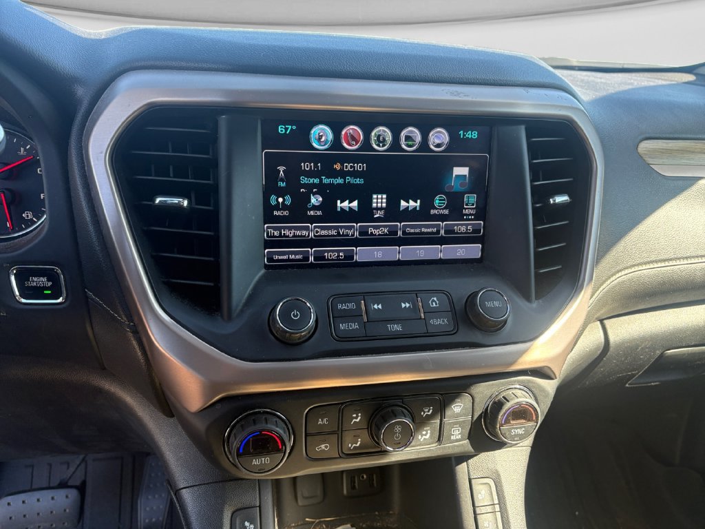 Used 2017 GMC Acadia Denali w/ Technology Package AWD/4WD image 12
