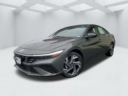 New 2025 Hyundai Elantra SEL