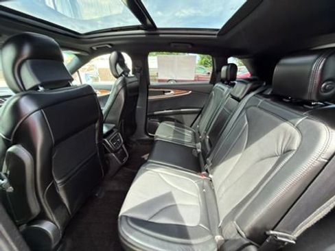Used 2017 Lincoln MKX Reserve w/ Lincoln MKX Climate Package AWD/4WD image 17