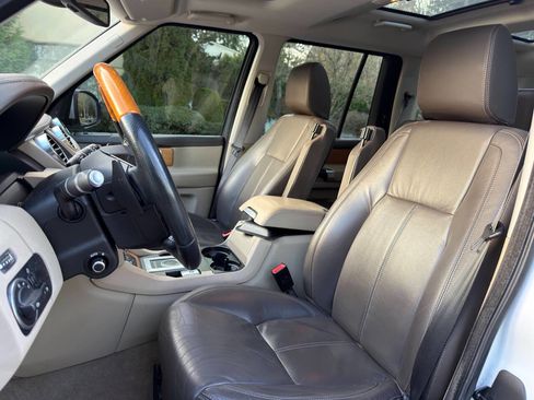 Used 2015 Land Rover LR4 HSE LUX image 10