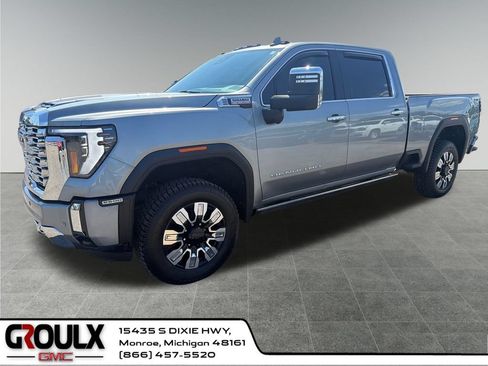 Used 2024 GMC Sierra 2500 Denali w/ Denali Reserve Package AWD/4WD image 1