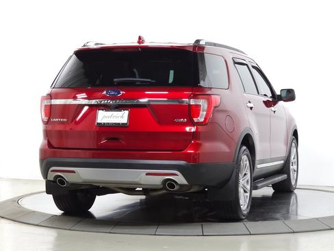 Used 2017 Ford Explorer Limited w/ Equipment Group 301A AWD/4WD image 12